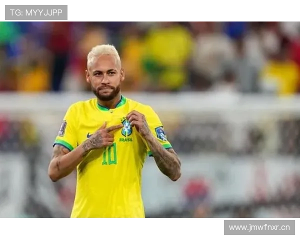 维尼修斯与内马尔:巴西十号传承的技术适配与时代差异解析 维尼修斯与内马尔:巴西十号传承的技术适配与时代差异解析